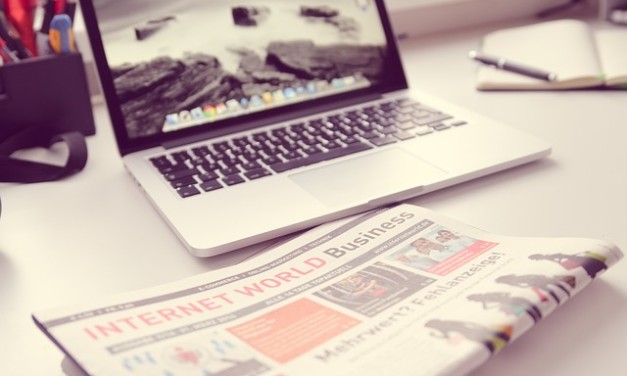 Why news websites are preferred over traditional newspapers